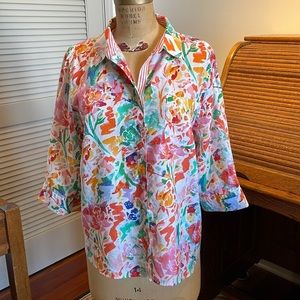 Chico’s FreshChic colorful linen blouse with abstract floral art motif